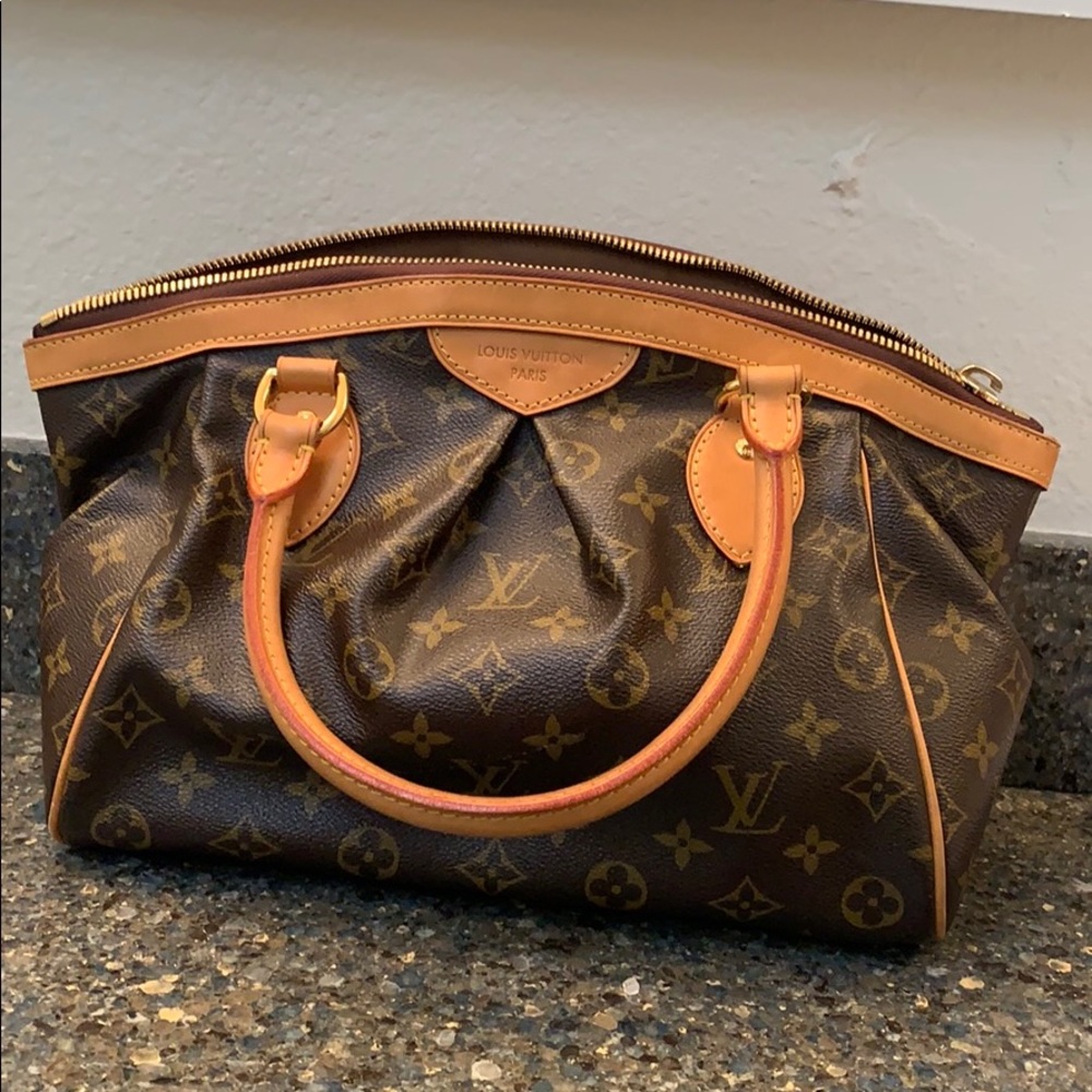 Louis Vuitton purse